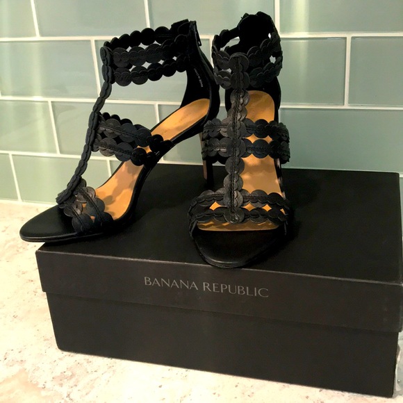 Banana Republic Shoes - 🎉 Host Pick Banana Republic High Heels 👠🎉🎊🛍
